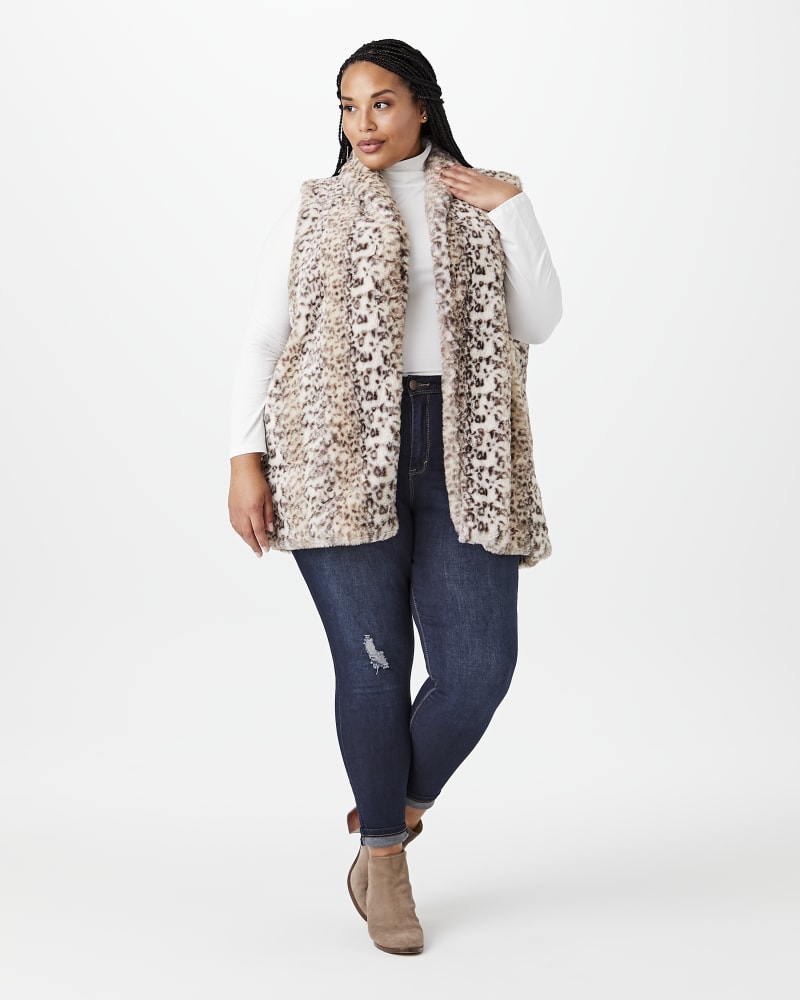 Black fur vest plus size hotsell